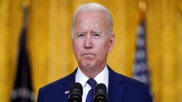 فیلم / بایدن باز هم گاف داد / او توان ذهنی ندارد