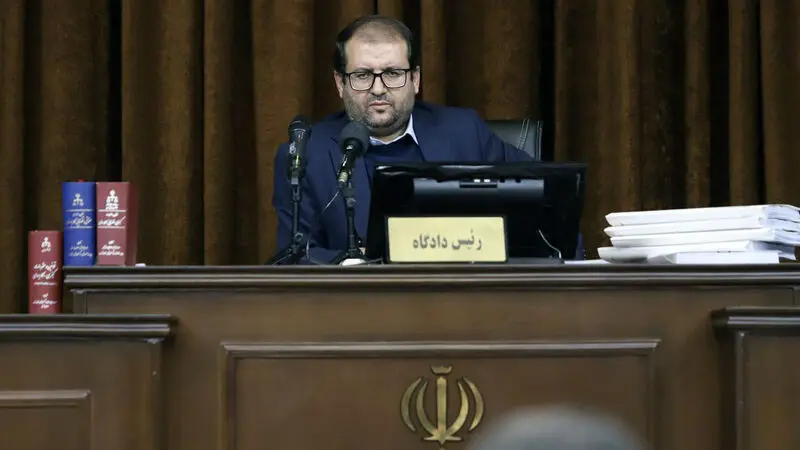 دادگاه رسیدگی به پرونده  فساد مالی متهمان چای دبش برگزار شد و ۳ نفر از متهمان پرونده به دفاع از خود پرداختند.