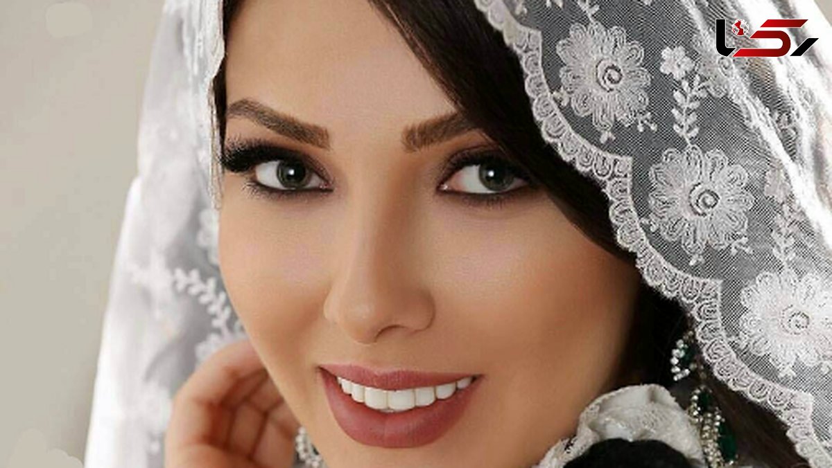 عکس ها / نگاهی به مراسم عقد خواهر لیلا اوتادی با رونمایی از دامادی فوتبالی و دستیار کیروش / از سفره عقد ساده و بدون تجملات تا کیک 3 طبقه به شکل چمدان