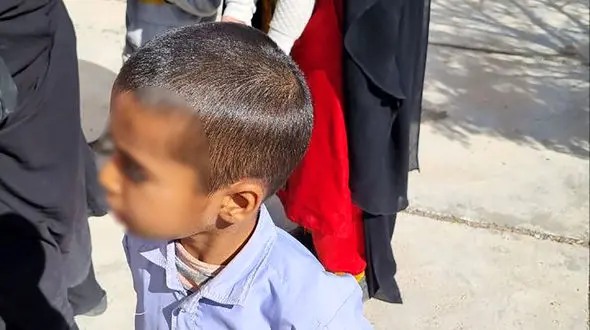 معلم مدرسه : اکثر دانش آموزان "درمیان" فقط سیب زمینی می خورند؛ والدین حتی پول نان و پنیر ندارند!