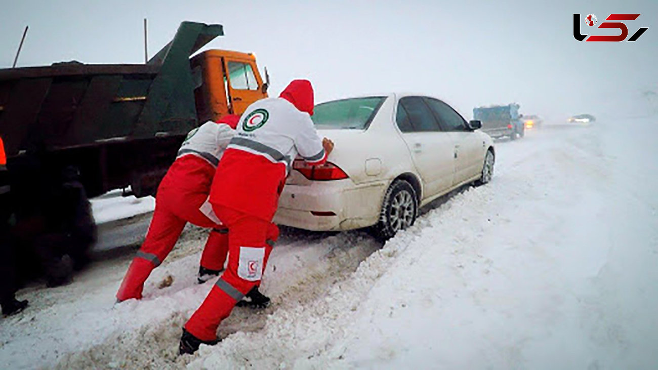 نجات سرنشینان 23خودرو در برف / امداد در استان ها در 24 ساعت گذشته