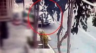 فیلم حمله جوان قداره کش به ماشین پلیس در شهرک گلستان / پلیس با اقتدار جواب داد + جزییات