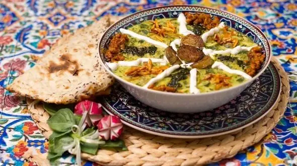 درمان کم خونی با پیاله ای از این آش سنتی+دستور پخت