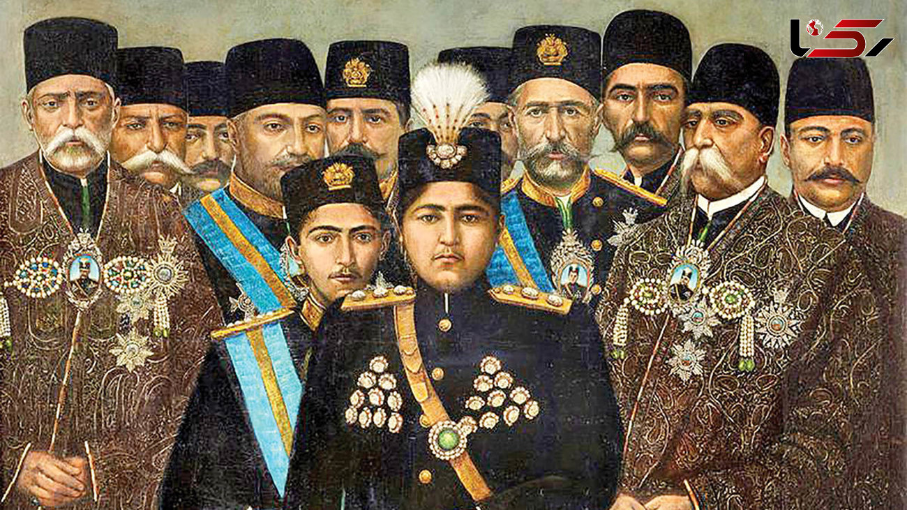 نقاشی یکی از شاهزادگان دوره قاجار با سیبیل و کلاه عجیب !