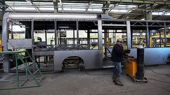 تولید چند خودروی سنگین متوقف شد