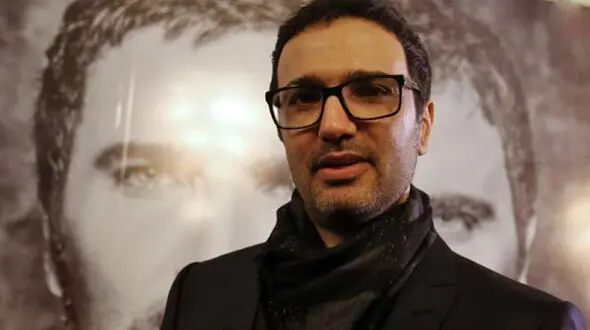 شاید محمدرضا فروتن را چیزخور کردند و بهش نقش دادند
