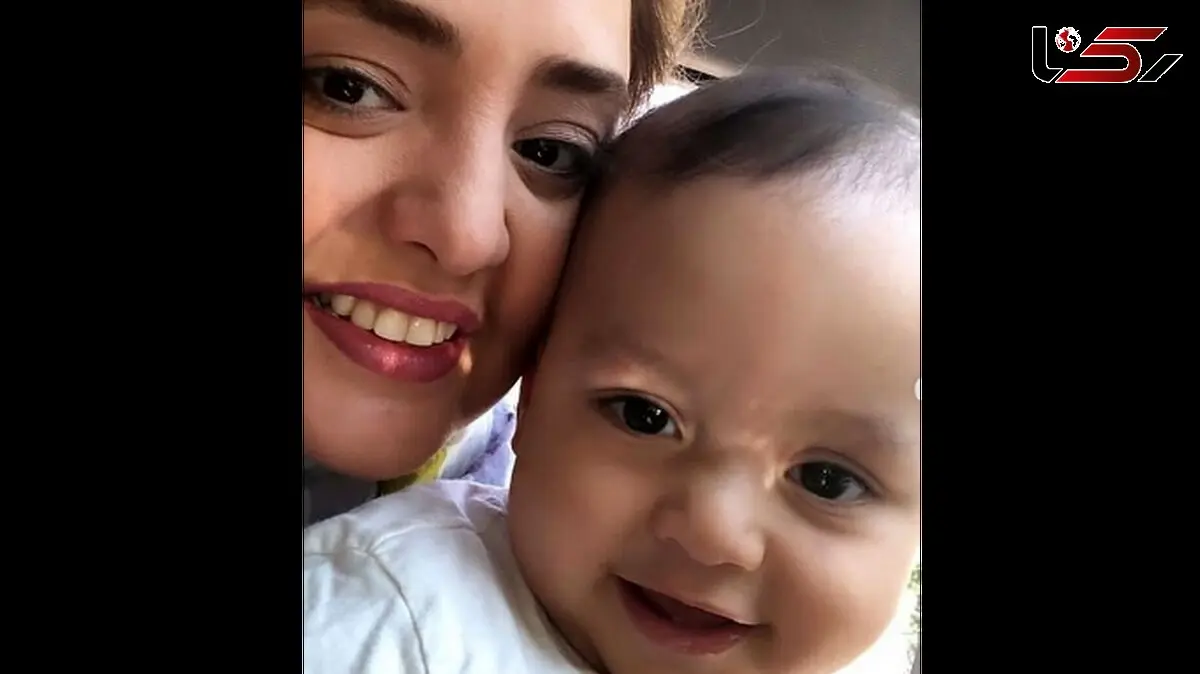 گریه های جگر سوز نرگس محمدی در مراسم عزای برادرزادهاش +عکس/ روحش شاد و مسیرش غرق در نور