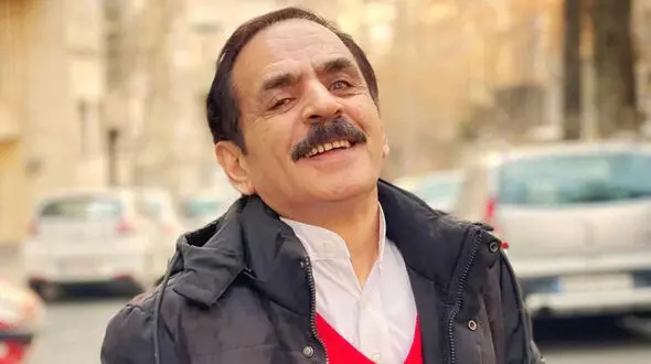 عمو رشید زنبوردار شد!  /زنبوراشم  بیماری های ام اس دارند تا اسهال  + فیلم اعجوبه جوکر 2 را ببینید