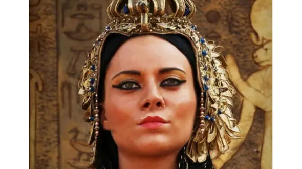 سرگذشت جالب زیباترین زن جهان / کلئوپاترا واقعا زیبا بود ؟! + عکس های واقعی