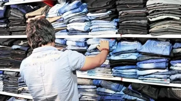 ساعتی 6 کانتینر پوشاک از ترکیه وارد کشور می‌شود