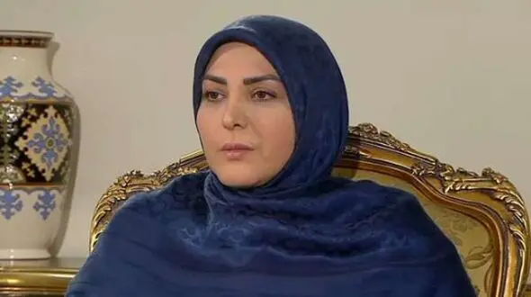 انتقاد تند سعید عزیزی کارشناس تلویزیون از “خانم‌های خوشگل” / واکنش شاکیانه المیرا شریفی‌مقدم
