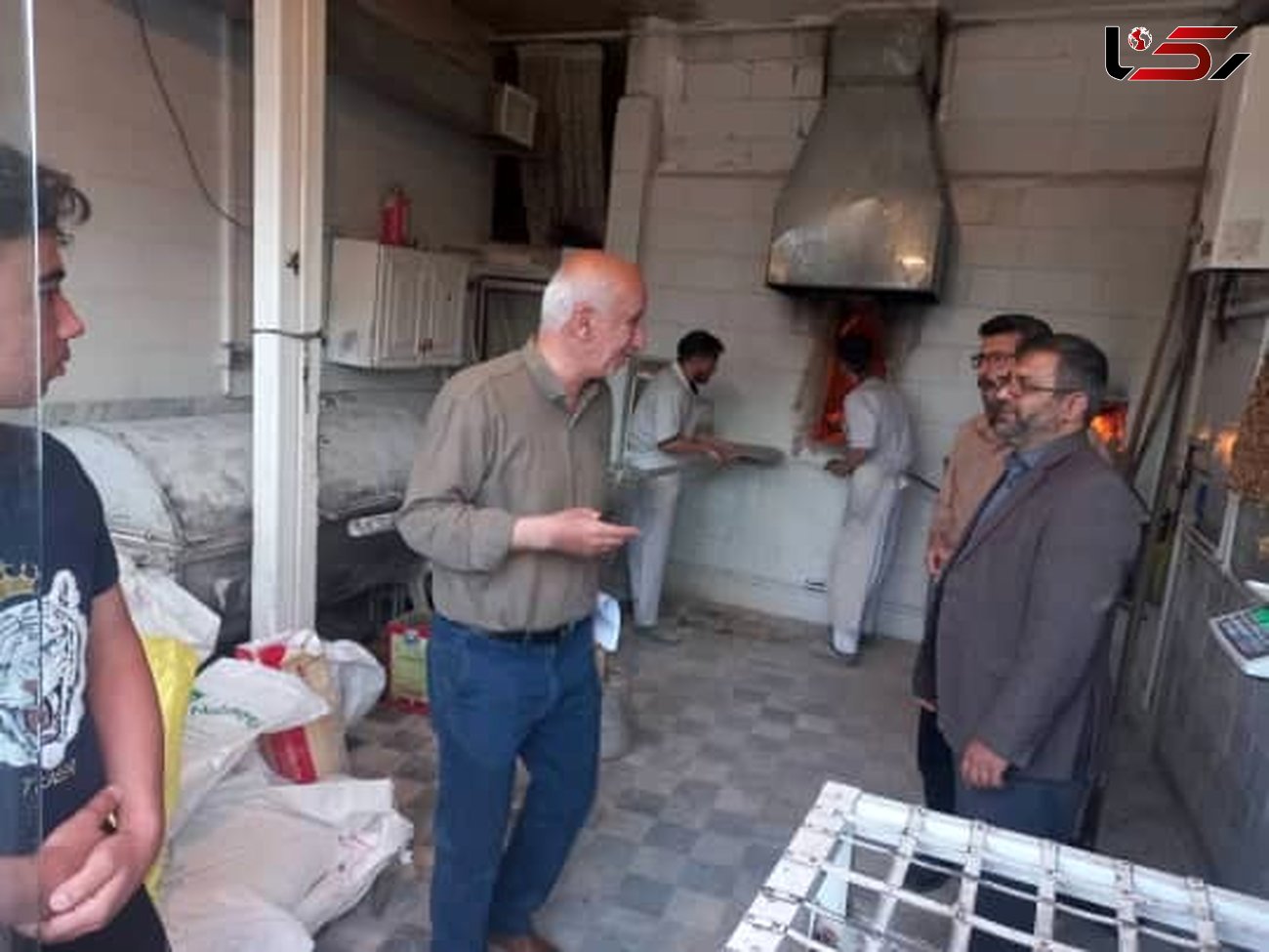 112 گشت مشترک نظارت و بازدید از واحدهای تولید توزیع کننده کالا در شهرستان تاکستان اجرا شد