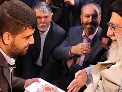 خارجی‌هایی که به عشق آقا فارسی یاد گرفتند / دلنوشته ای فارسی برای رهبری شهید توسط یک خارجی