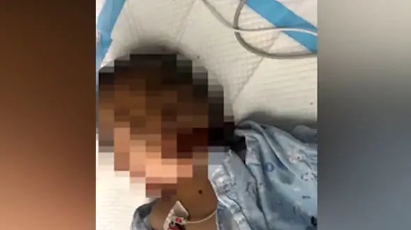  سقوط کودک از طبقه ۲۹ برج! / او زنده است! + عکس محل سقوط / چین