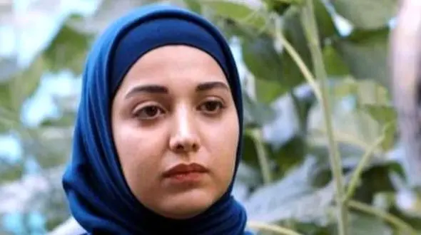 استایل مدلینگ روشنک گرامی با عینک دودی و کت چرمی / خانم بازیگر همگناه پلنگی پوش شد!