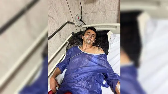 سقوط وحشتناک بازیکن سابق استقلال / مهدی امیرآبادی در بیمارستان بستری شد + عکس