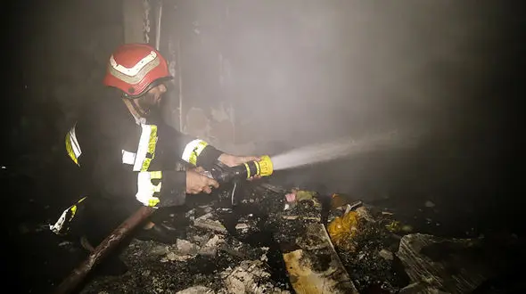 زنده زنده سوختن سمیه و کودک 2 ساله اش در آتش سوزی / سمیه کوهنورد معروف ساری بود + عکس