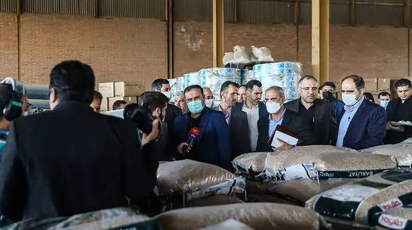 اقدام عملی دادستانی تهران در تعیین تکلیف اقلام بلاتکلیف در انبار گمرکات / امحای هزار و ۵۰۰ تن کالای منقضی شده در گمرک