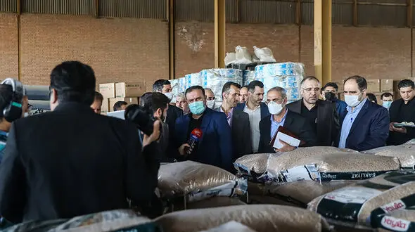 اقدام عملی دادستانی تهران در تعیین تکلیف اقلام بلاتکلیف در انبار گمرکات / امحای هزار و ۵۰۰ تن کالای منقضی شده در گمرک