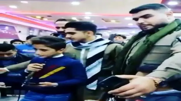 فیلم آواز محلی؛ پسربچه با صدای ملکوتی چنان کردی خوند همه بزرگان مجلس با افتخار نگاهش میکنن