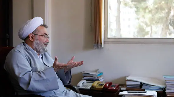 ماجرای جلسه‌ای مهم در دفتر هاشمی رفسنجانی درباره کاندیداتوری آیت‌الله خامنه‌ای در انتخابات ریاست جمهوری