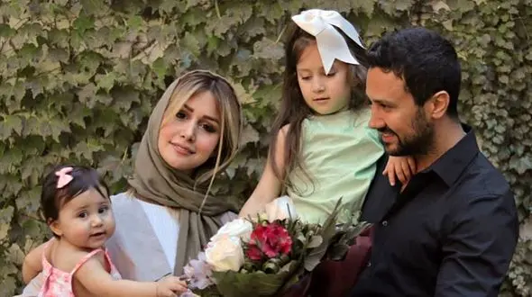 عکس ها / نگاهی به چیدمان فوق شیک و مجلل خانه دوبلکس شاهرخ استخری و همسرش در بلژیک  / از اتاق میهمان جذاب تا شاه نشین و مبلمان همرنگ با لوسترها ...