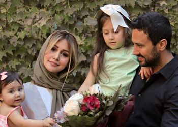 عکس ها / نگاهی به چیدمان فوق شیک و مجلل خانه دوبلکس شاهرخ استخری و همسرش در بلژیک  / از اتاق میهمان جذاب تا شاه نشین و مبلمان همرنگ با لوسترها ...