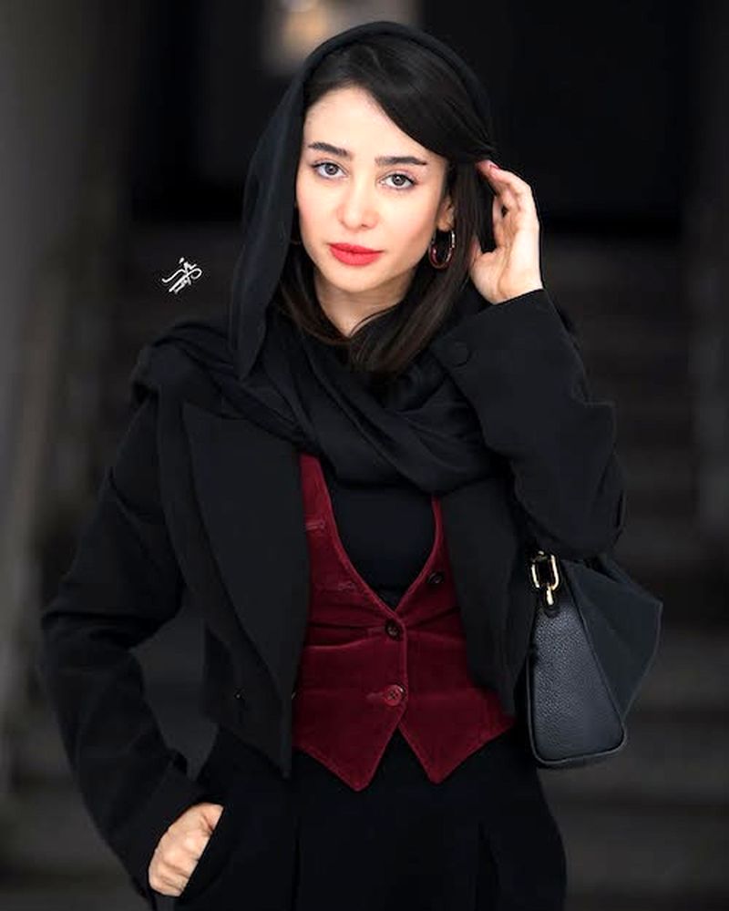 جلیقه مخمل الناز حبیبی