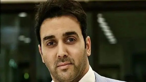 عکس / رونمایی از مادر جوان و خوش قدو بالای پوریا پورسرخ / چه باکلاس و زیبا