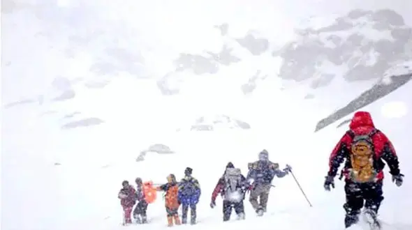 مرگ کوهنورد گمشده در ارتفاعات دیزین 