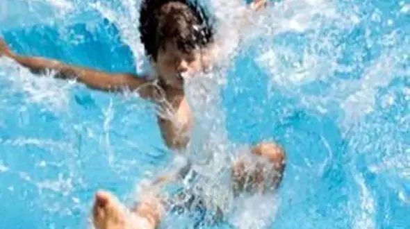 بازیگوشی بلای جان کودک 6 ساله آذری شد 