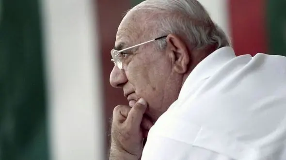 حشمت مهاجرانی در بیمارستان دوبی بستری شد + عکس