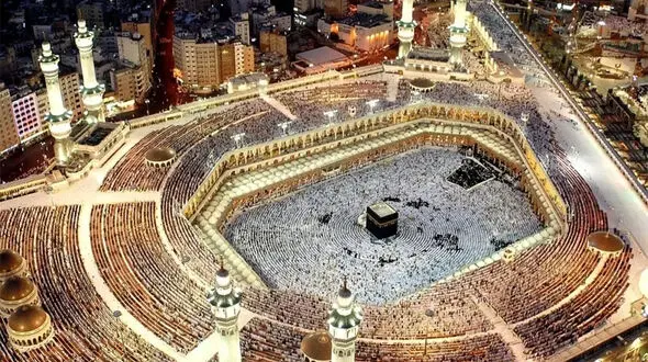 اولین تیم پزشکی هلال‌احمر به حج تمتع ۱۴۰۵ اعزام شد