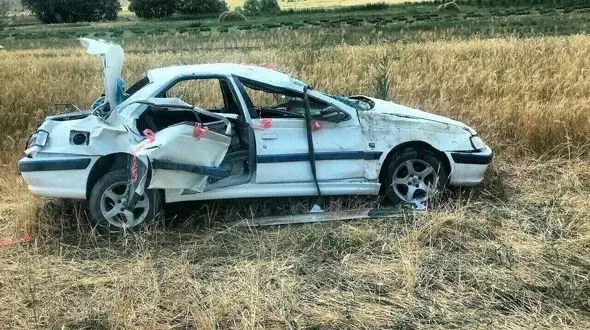 ببینید ماشین عروس چگونه مچاله شده است!+ عکس 