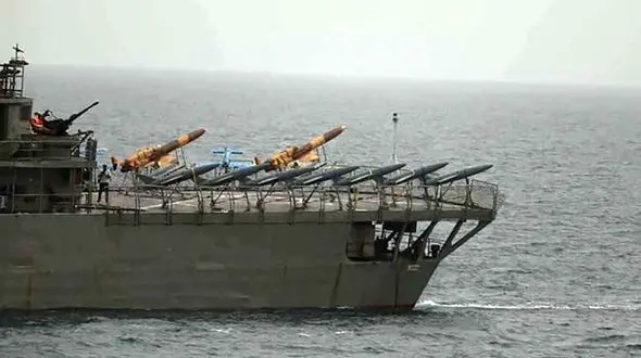 رونمایی از اولین ناودسته پهپادبر نیروی دریایی راهبردی ارتش