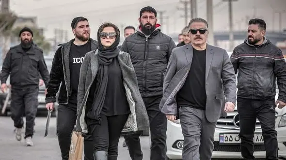 رعنا آزادی‌ور خبر داد؛ زخم کاری ۴ هم در راه است؟