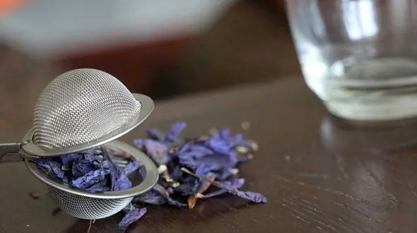 با این دمنوش خلط پشت حلق از بین می رود + فیلم را ببینید