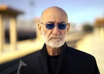 دانلود آهنگ خاطره انگیز سیاوش قمیشی/ آواز باشکوه  پرآوازه ترین رنگه...