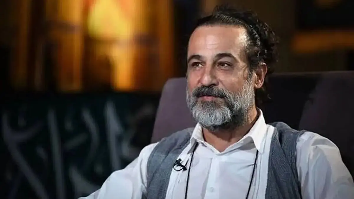 ۸ مار بوآی چهارمتری در خانه همسر رامین راستاد / ماجرای عجیب زندگی این بازیگر