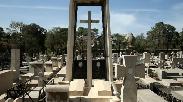 همه چیز درباره قبرستان ممنوعه تهران / وجود مومیایی در قبرستان ممنوعه تهران! + فیلم 