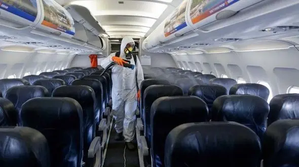 صندلی خالی میانی هواپیما تا چه حد از انتقال کرونا پیشگیری می کند ؟