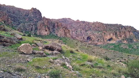 شب دلهره آور برای ٣ کوهنورد  در صخره های کوهستانی مارمیشو +عکس 