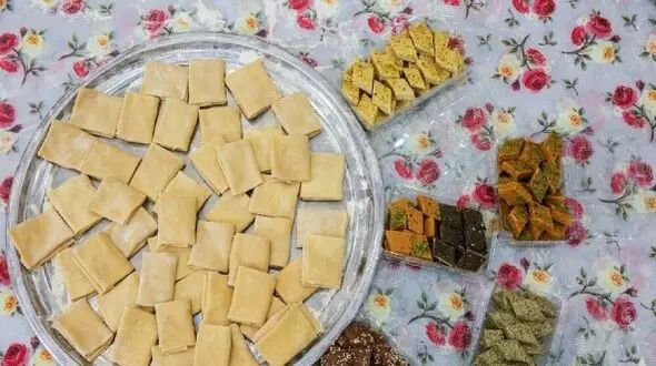 حلوای ضیابری، طعم بی‌ نظیر سوغات اصیل گیلان + عکس‌ های دیدنی