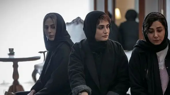 چهره جدید جذاب «فرناز طلوعی» سریال زخم کاری در 35 سالگی / چه قدر تو سریال شکسته بود!