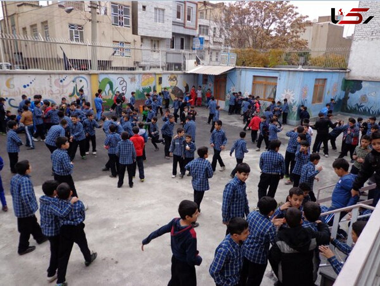 آزار فیزیکی کودک ۱۳ساله توسط ناظم مدرسه شاهد در تهران