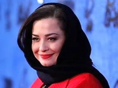 از صفر سالگی تا به امروز مهراوه شریفی نیا در کنار دوستش