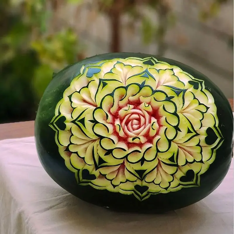 تزیین هندوانه شب یلدا برای عروس