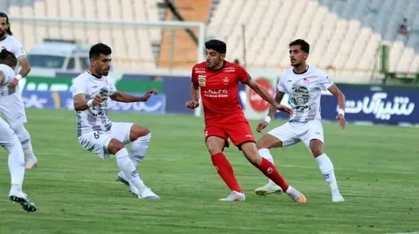 هواپیمای تراکتور دیر به تهران رسید!