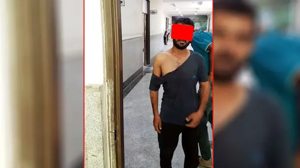 فرار دزد آبادانی با ضربات چاقو از دست صاحبخانه + عکس