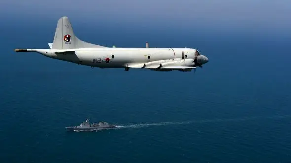 فیلم سقوط هواپیمای نیروی دریایی کره جنوبی در شهر پوهانگ